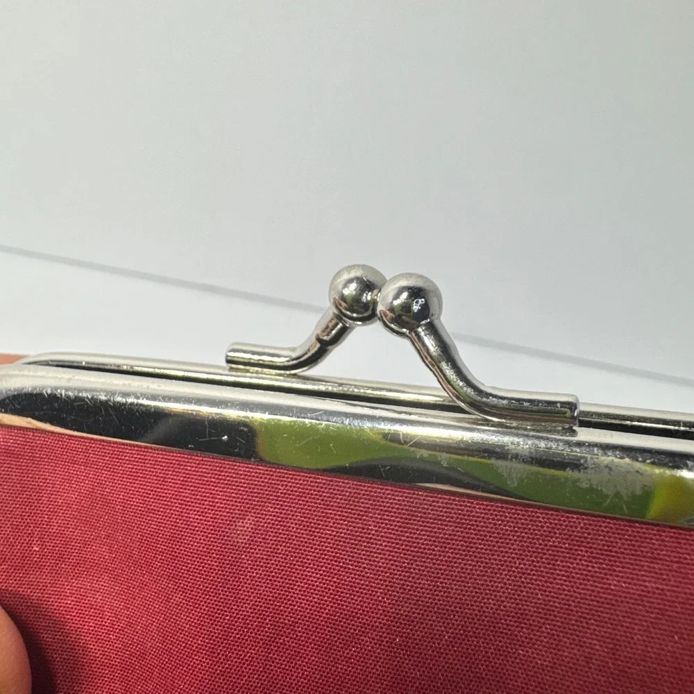 Buxton Vintage Red Fabric Kiss Lock Coin Purse with Front Pocket Silver Hardware
